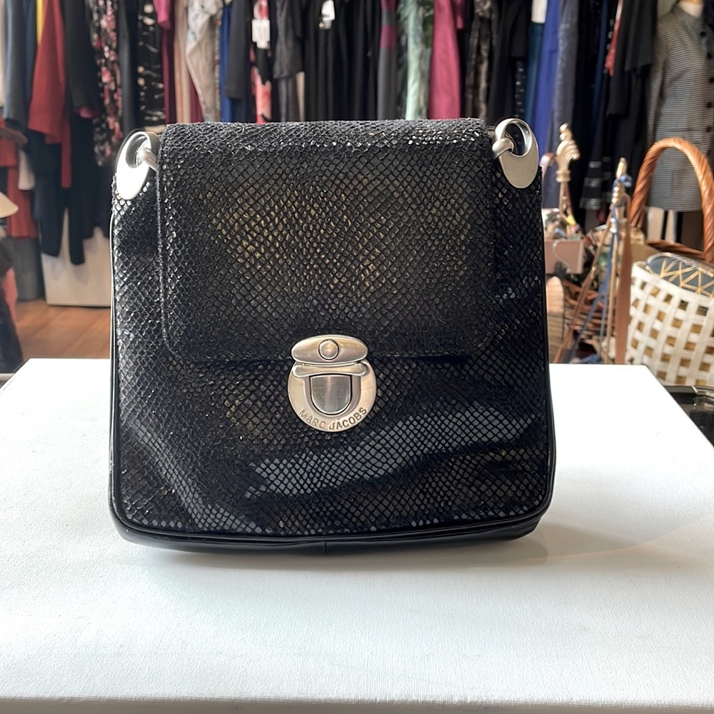 👜Sparkly Marc Jacobs suede leather purse